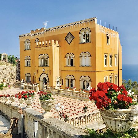 Hotel Villa Riis Таормина Екстериор снимка