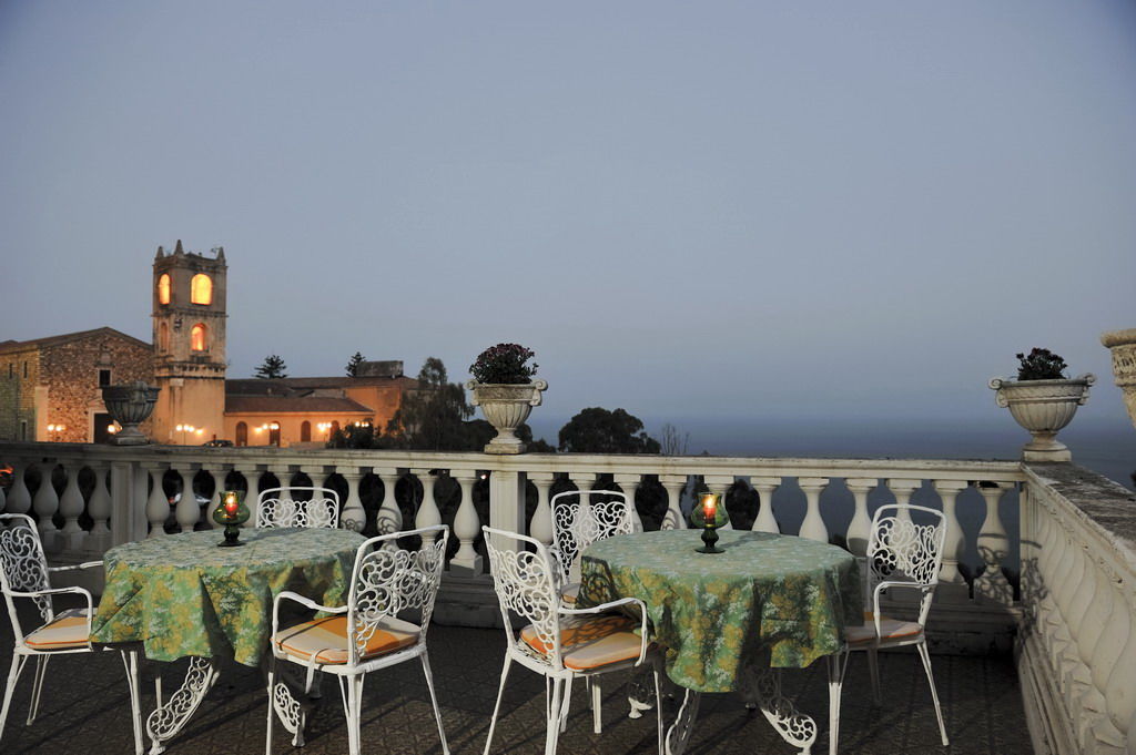 Hotel Villa Riis Таормина Екстериор снимка