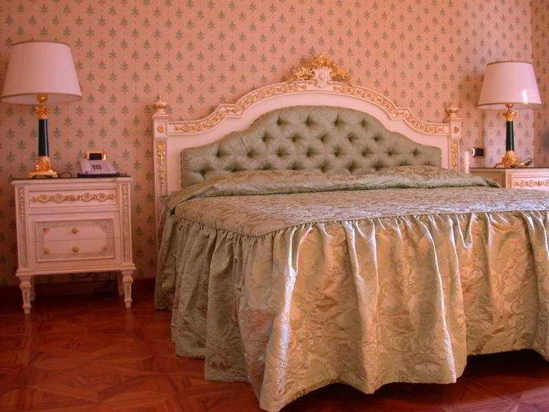 Hotel Villa Riis Таормина Екстериор снимка