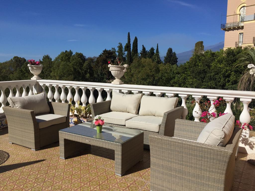 Hotel Villa Riis Таормина Екстериор снимка