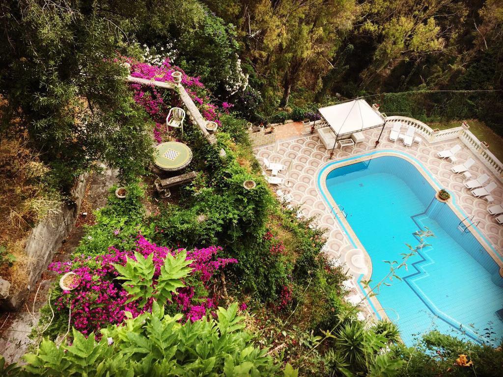 Hotel Villa Riis Таормина Екстериор снимка