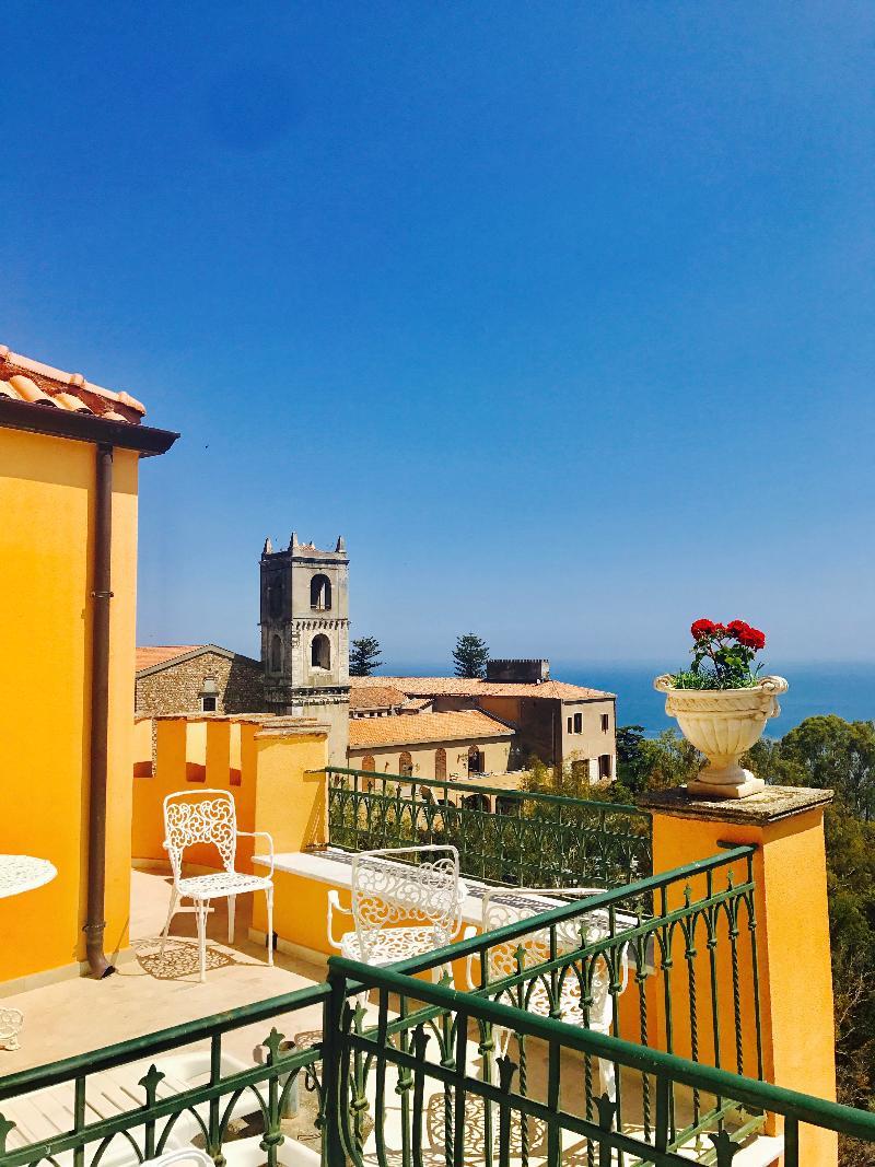 Hotel Villa Riis Таормина Екстериор снимка