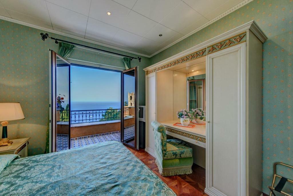 Hotel Villa Riis Таормина Екстериор снимка