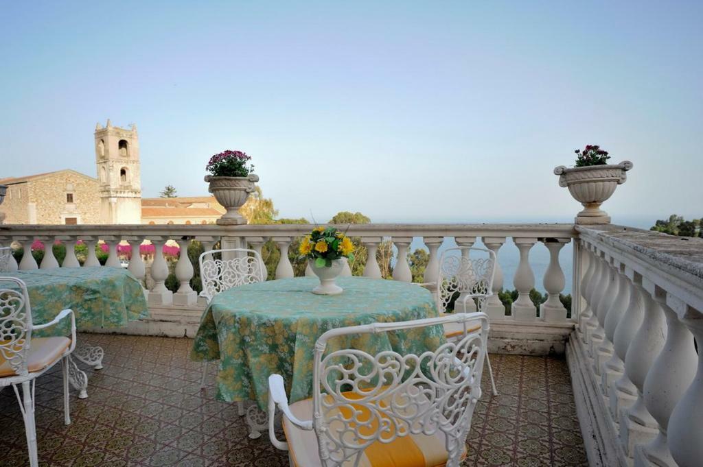 Hotel Villa Riis Таормина Екстериор снимка
